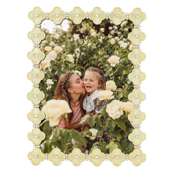 Clover Photo Frame Olivia Riegel